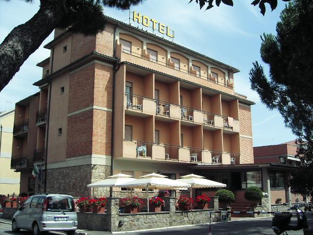 Hotel Anfora Castiglione della Pescaia Esterno foto